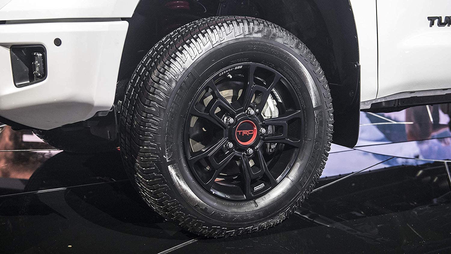 TRD Pro Genuine Toyota Tundra 18″ Wheel